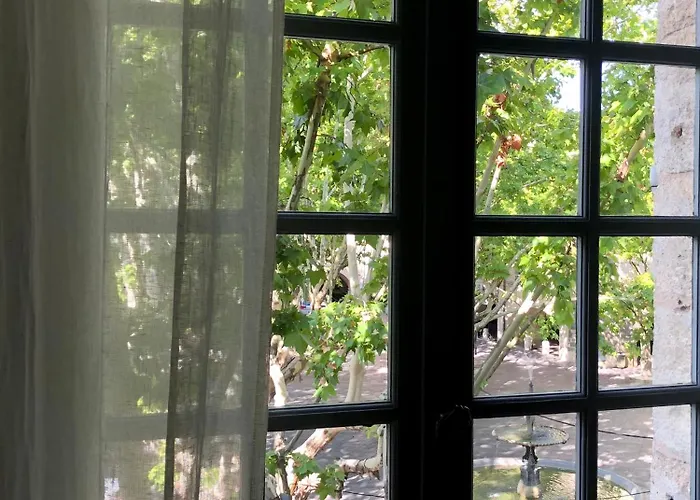 La Boheme Place Aux Herbes Apartamento *