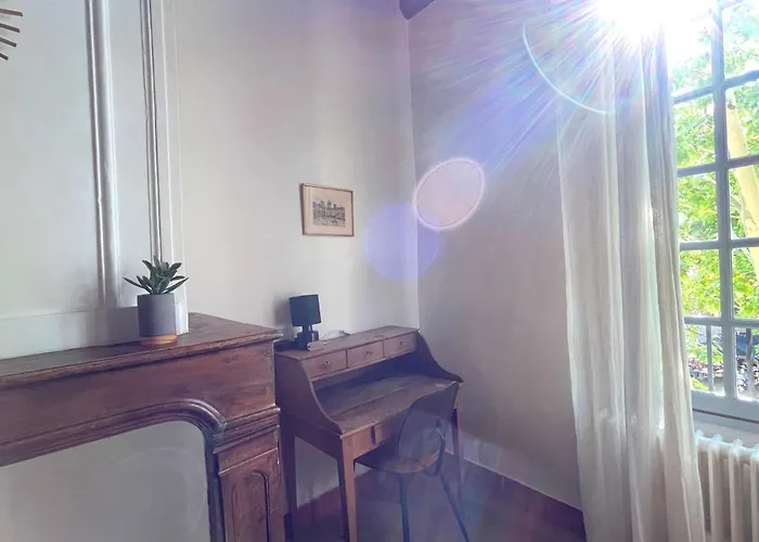 La Boheme Place Aux Herbes *